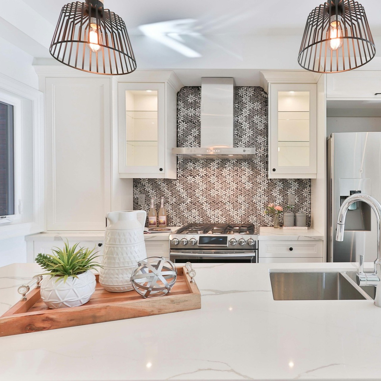 lotus-design-n-print-_AK42TQRyCw-unsplash